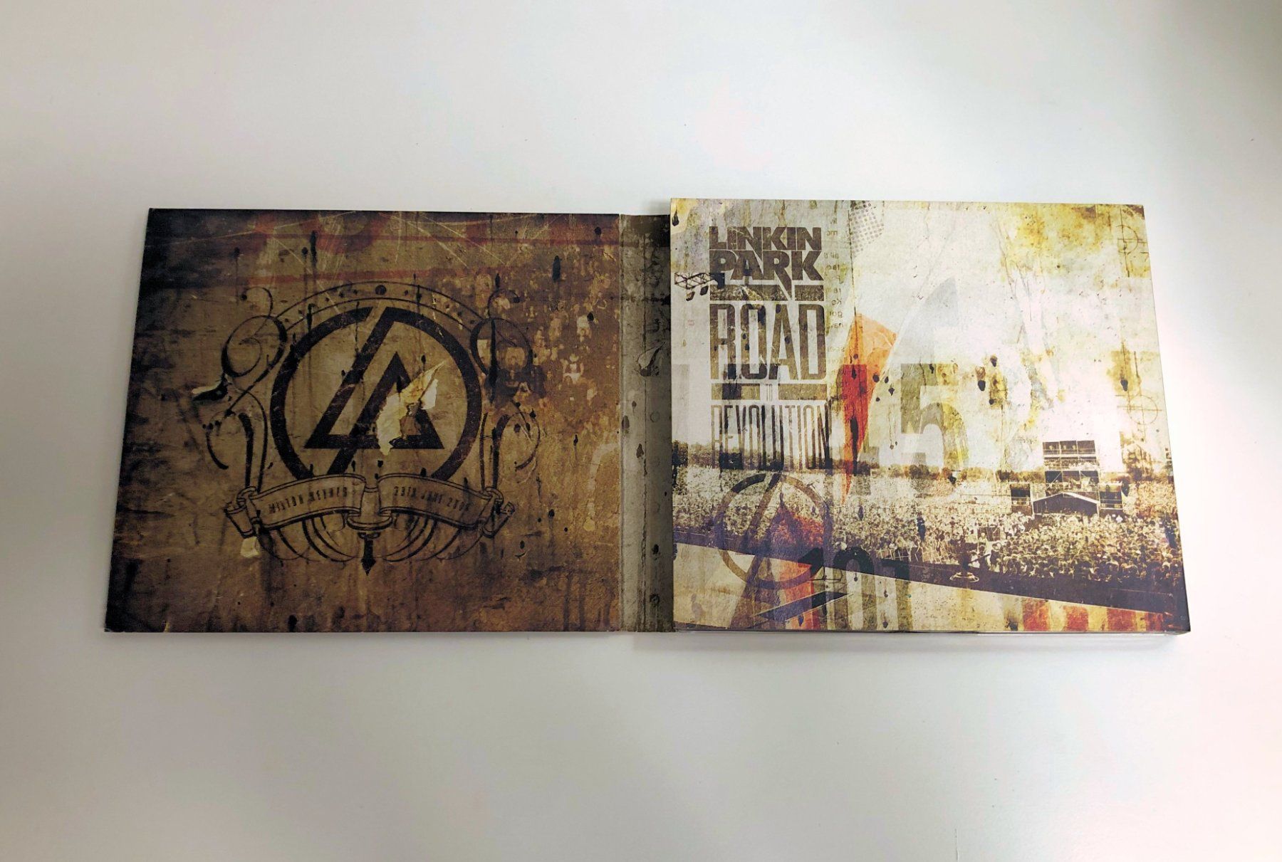CDs: CD Linkin Park "Road to Revolution" CD + DVD – Gebraucht aus Rüti ZH von Jasna89 2