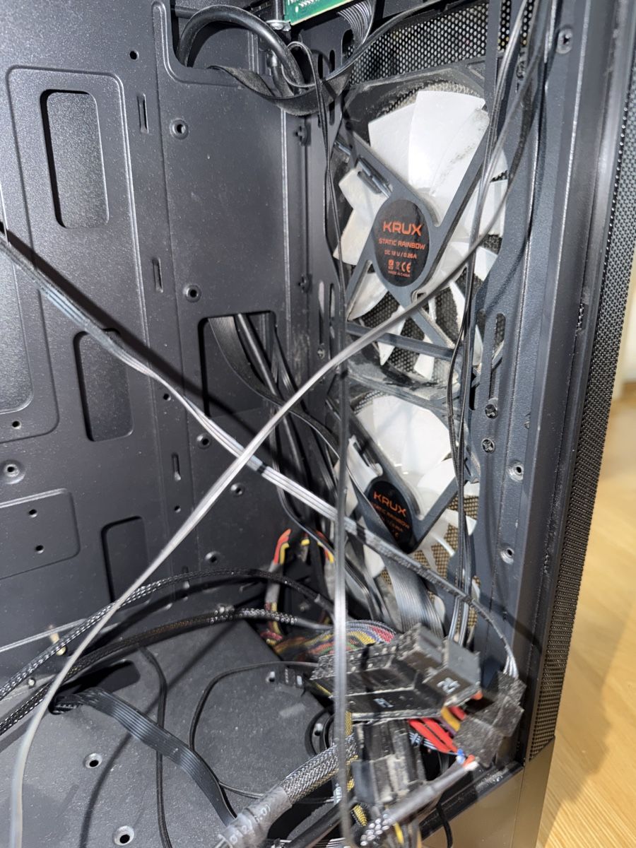 PC: PC case with power unit supply – Usato da Zürich venduto da tru_2kn5 3