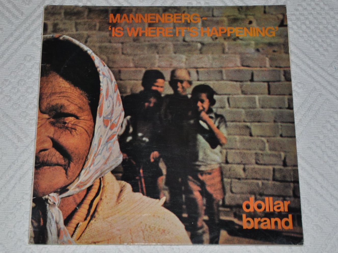 Dischi in vinile: LP Dollar Brand - Mannenberg - 'Is Where It's Happening – Usato da Boll venduto da Theodora15