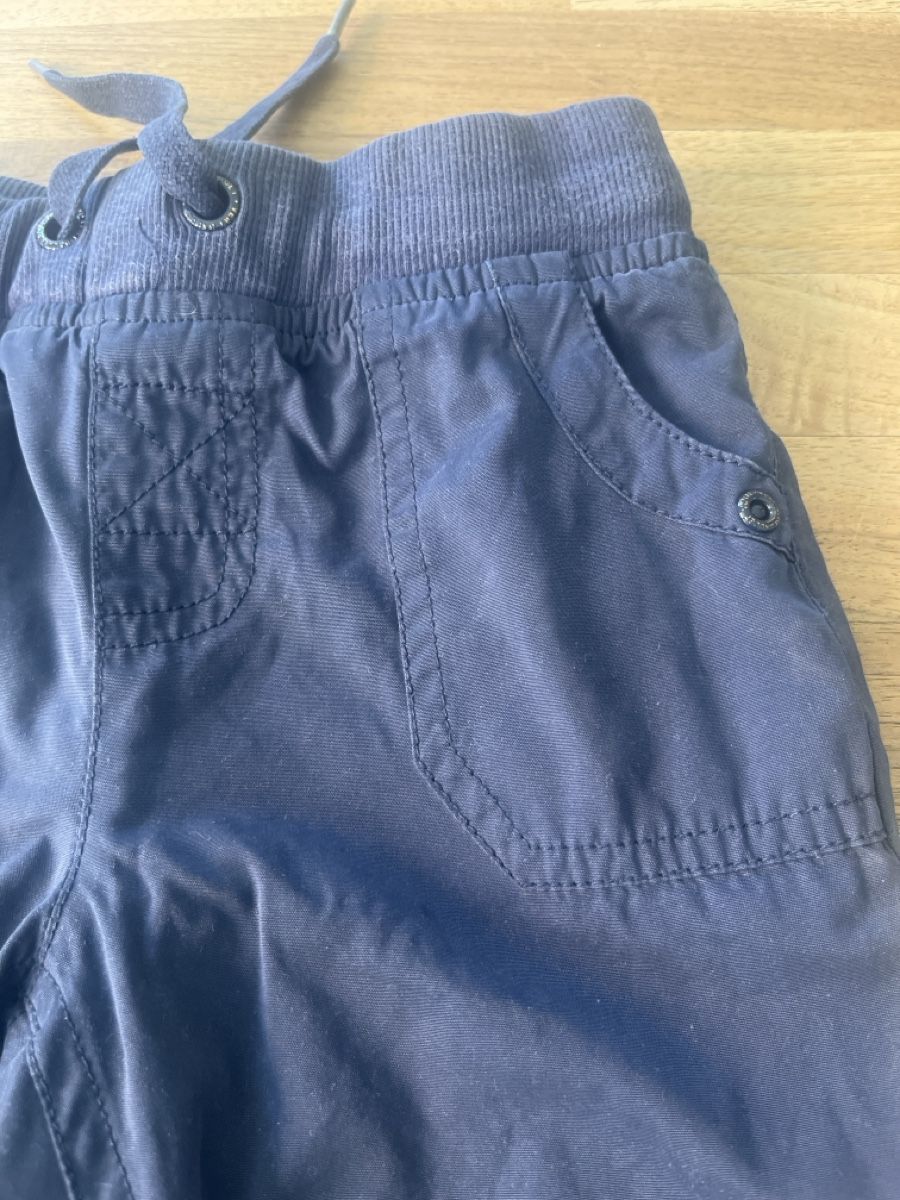 Pantalons: Kinder Hose Gr 94 – D'occasion à Basel par HugChristine 2