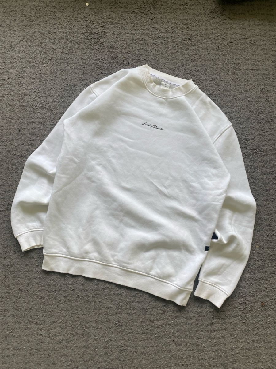 Maglioni & Felpe: Pull blanc confortable, taille M - Idéal pour l'hiver! – Usato da Genève venduto da eth_6qs6