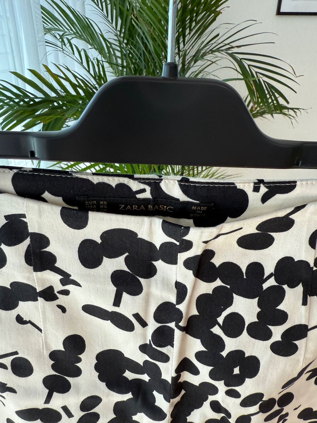Zara Pantaloni: shorts (xs) – Usato da Freidorf TG venduto da zweithandware 2