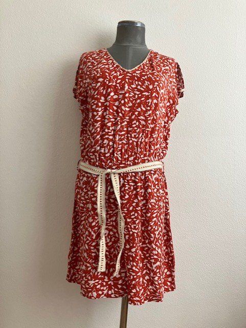 Vestiti: Robe d'été ,Miss taille 38 – Usato da Marin-Epagnier venduto da rchouchouu