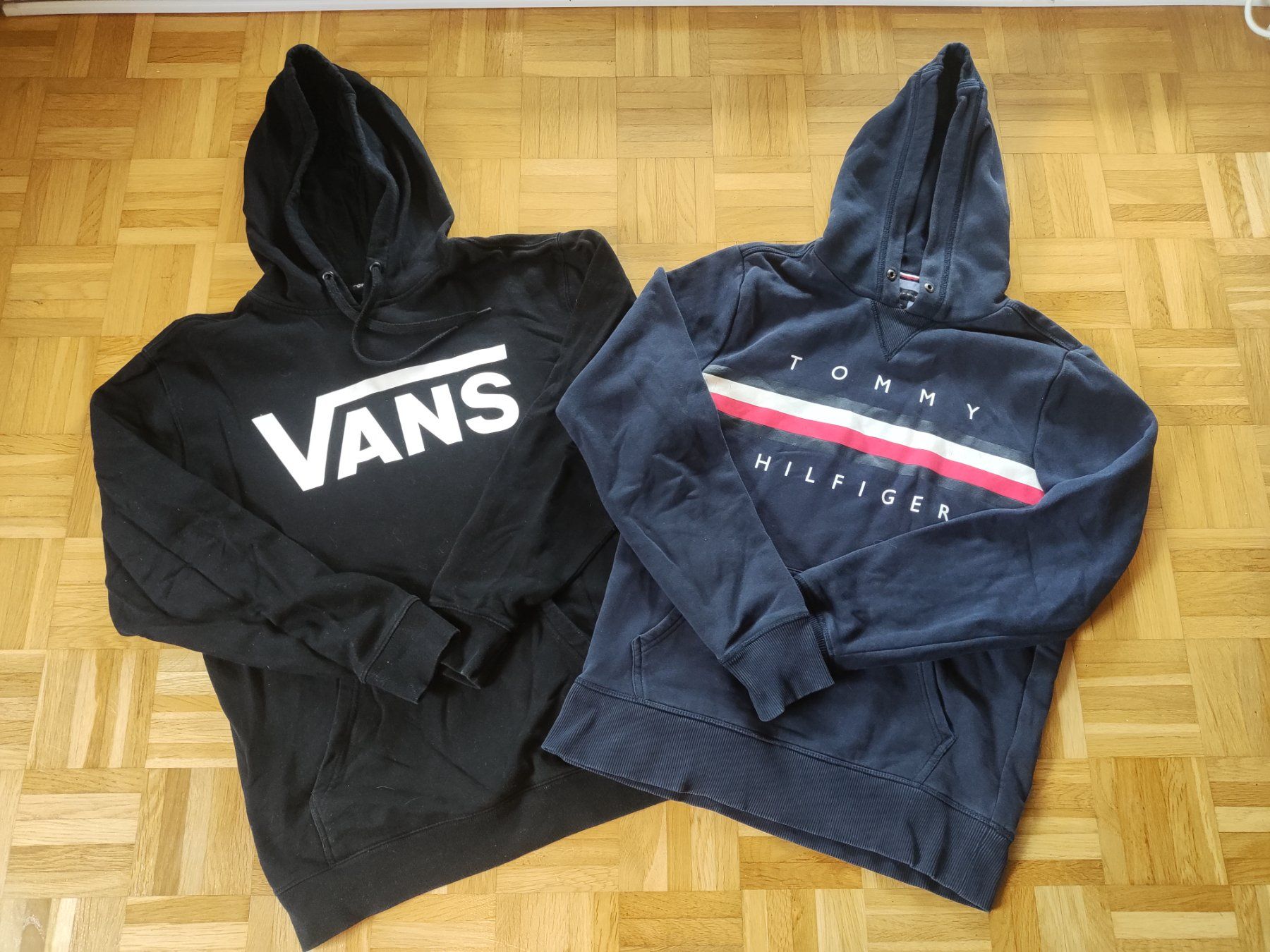 Pullover & Sweatshirts: Kapuzen Hoody Grösse M – Gebraucht aus Kriens von rinzmann