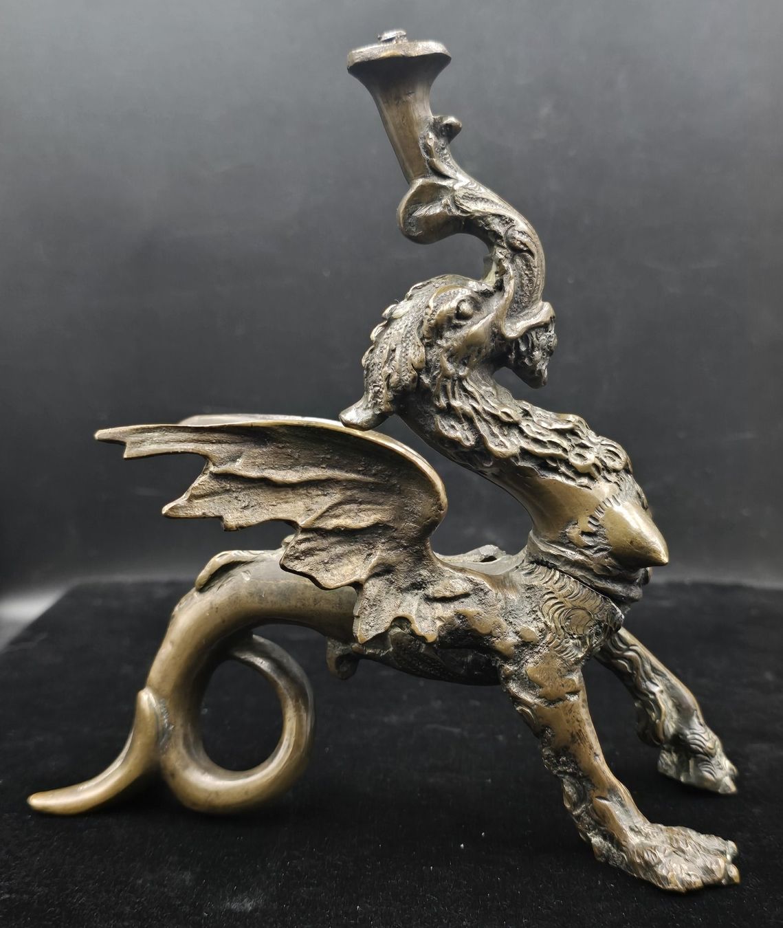 Portacandele: Alter Drachenleuchter, Messingbronze-Kerzenhalter – Usato da Rorschacherberg venduto da snOOpydOg11 2
