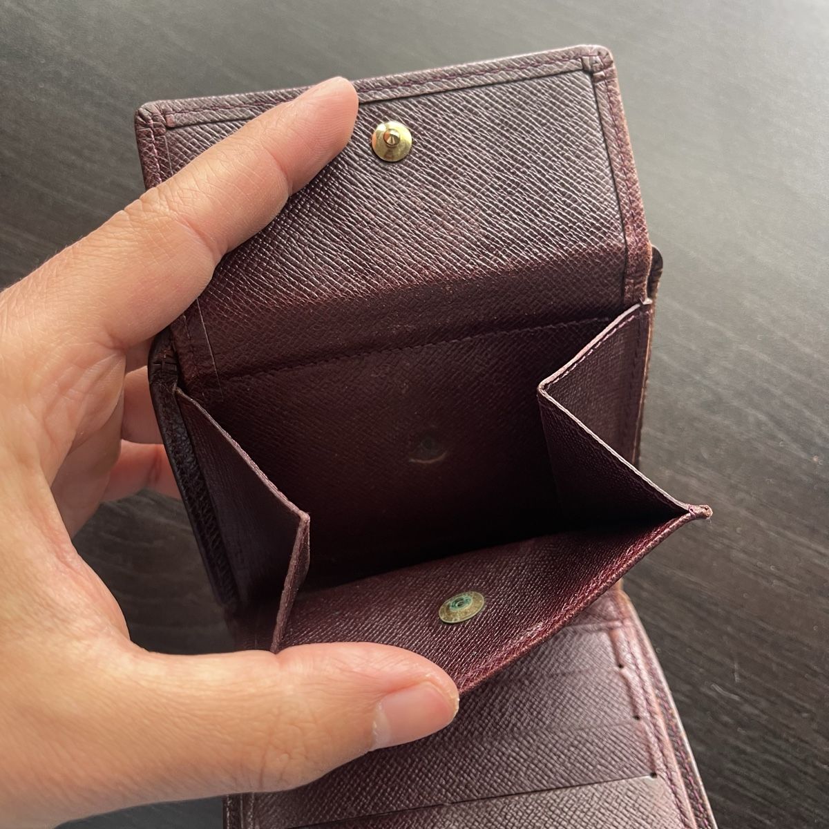 Louis Vuitton Portafogli: Vintage Louis Vuitton wallet – Usato da Genève venduto da FoundTears 3