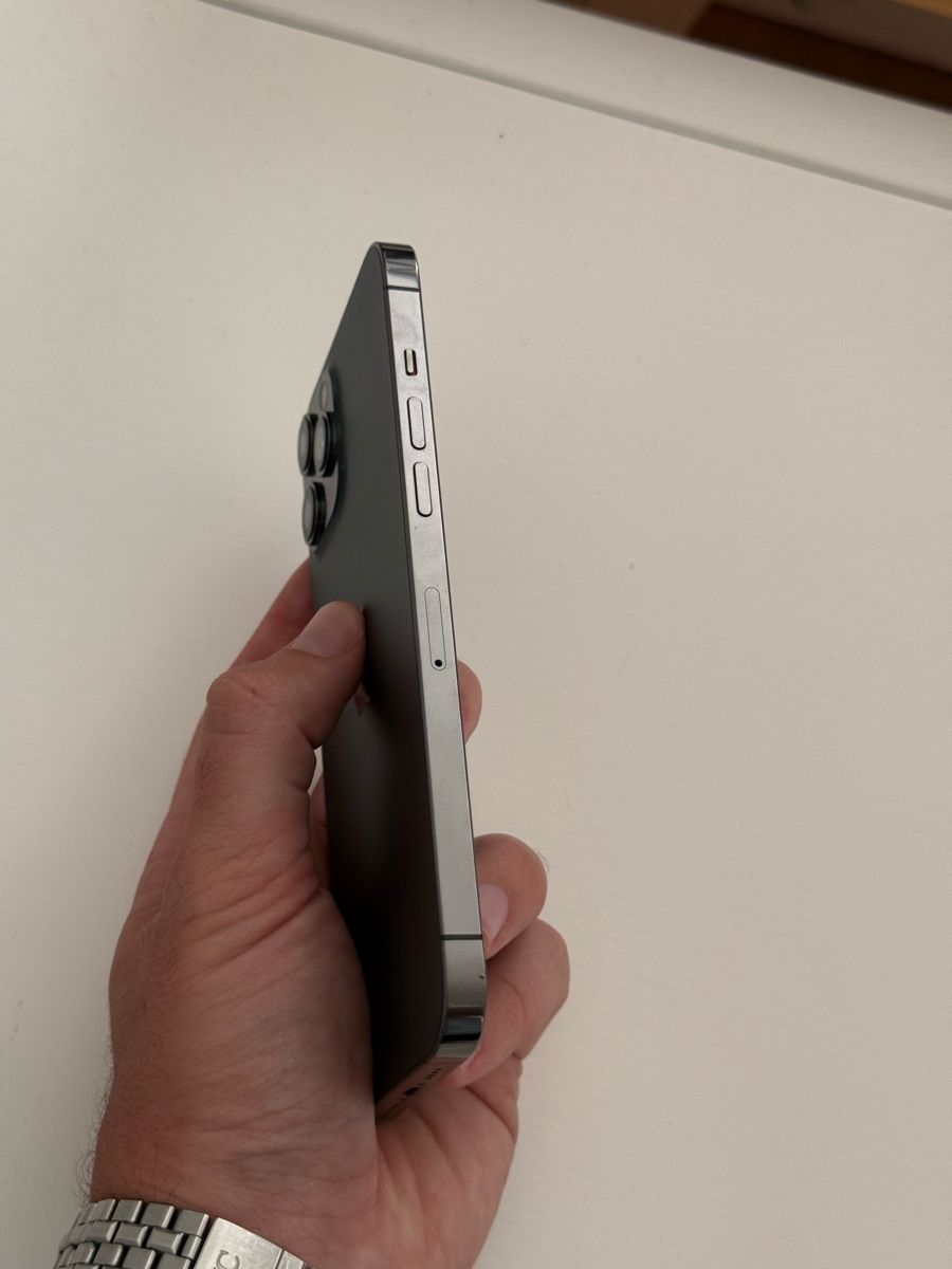 Apple Handys / Smartphones: Iphone 12 pro max 256 gb – Gebraucht aus St. Gallen von bie_kpz9 2