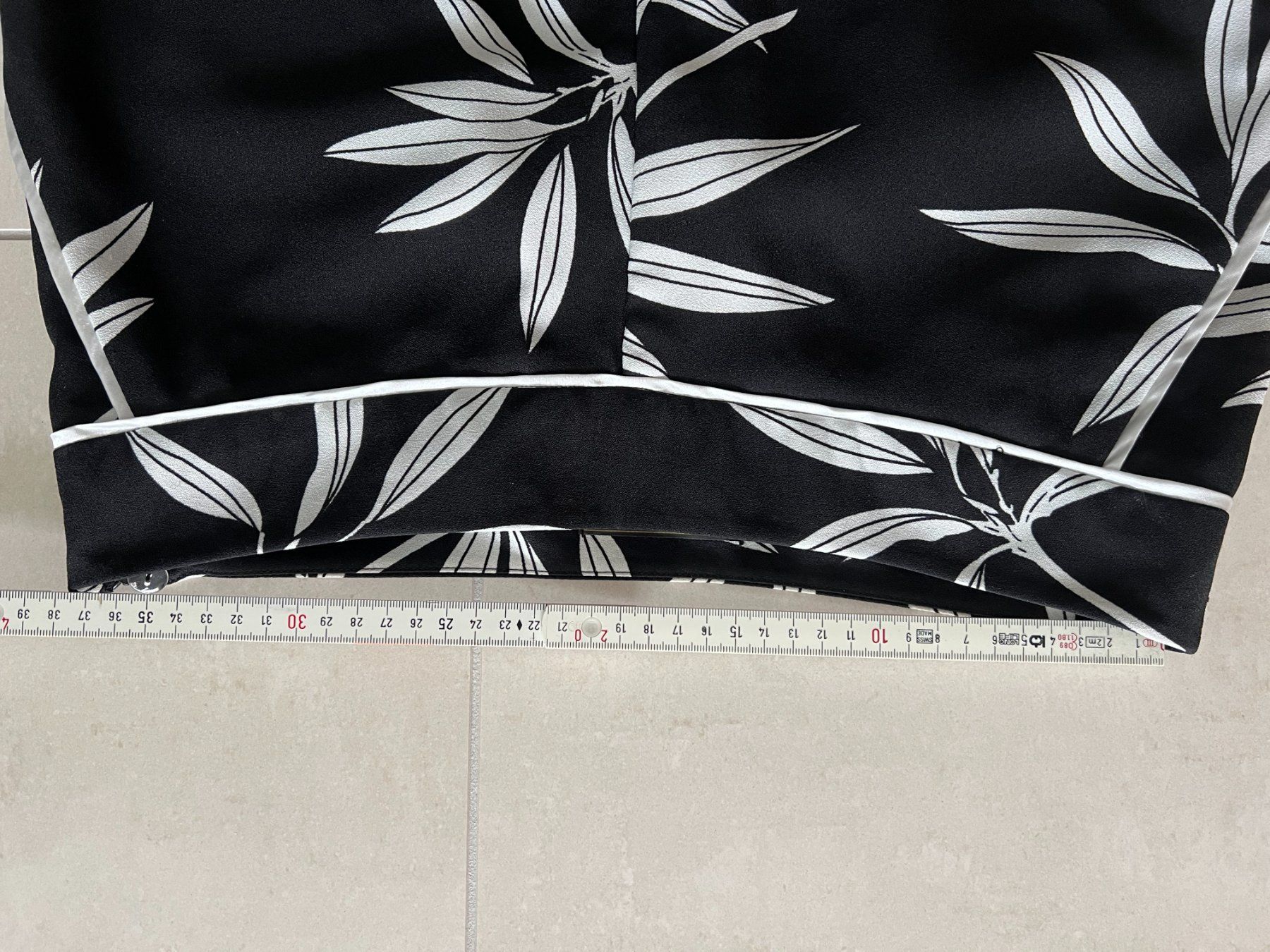 Pantaloni: Marlenehose bedruckt Gr. 38 – Usato da Schüpfheim venduto da Rezwel 2