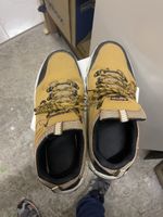 Chaussures de randonnée Zuodi marron, bon état