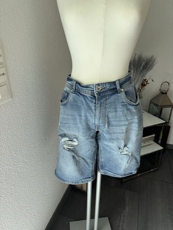 Pier One Jeans Shorts, destroyed Look, Gr. XL, Top Zustand!