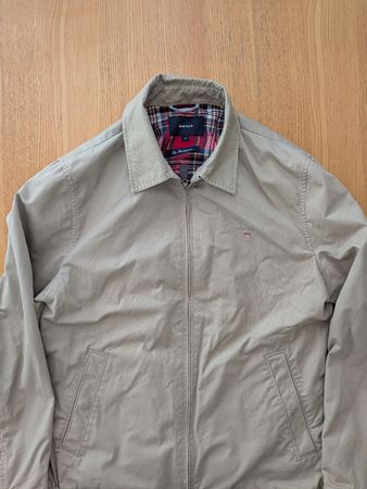 Veste GANT homme taille M beige parfait pour l'automne!