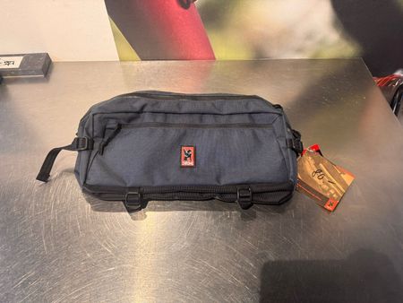 Chrome Industries Kadet Sling Bag – Blau/Grey