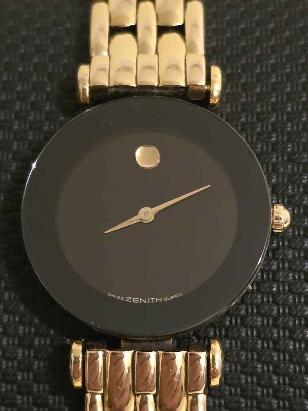 Zenith Orologi: Montre Zenith Quartz - Plaqué Or - Élégante et précise! – Usato da Grand-Lancy venduto da Montre-Swiss 1