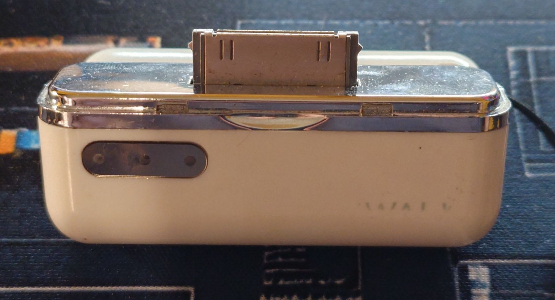 Apple Caricabatterie: Apple IPhone/IPod Docking Powerbank – Usato da Ennetmoos venduto da Faders 3