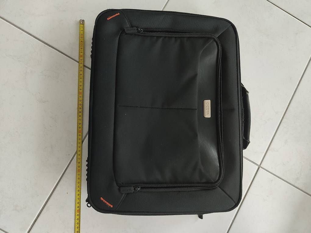 Borse: Laptop Tasche 50x40 – Usato da Hunzenschwil venduto da dpavespa 4