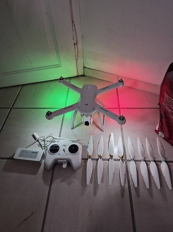 Modellismo RC: XIAOMI 4 K Mi Drone – Usato da Stäfa venduto da alexkraljevo 3