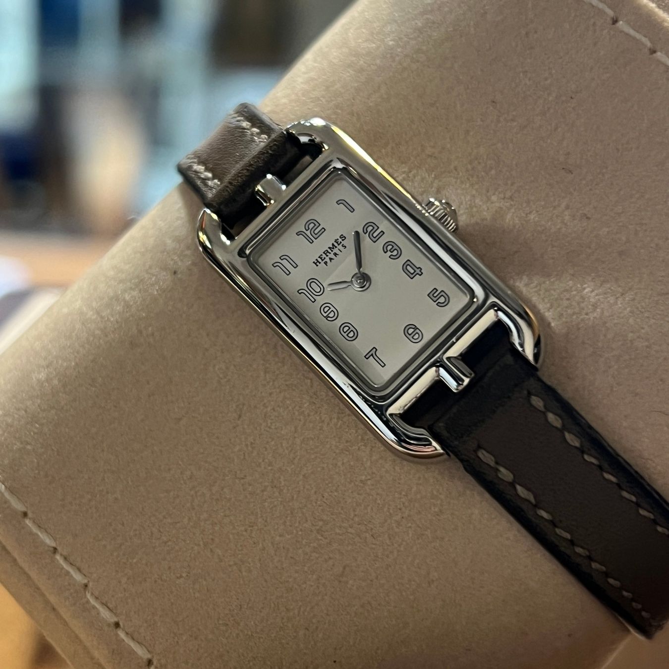 Hermès Uhren: Hermès Cape Cod Nantucket 2022 Full Set NA2.110 – Gebraucht aus Carouge GE von Watchaser 7