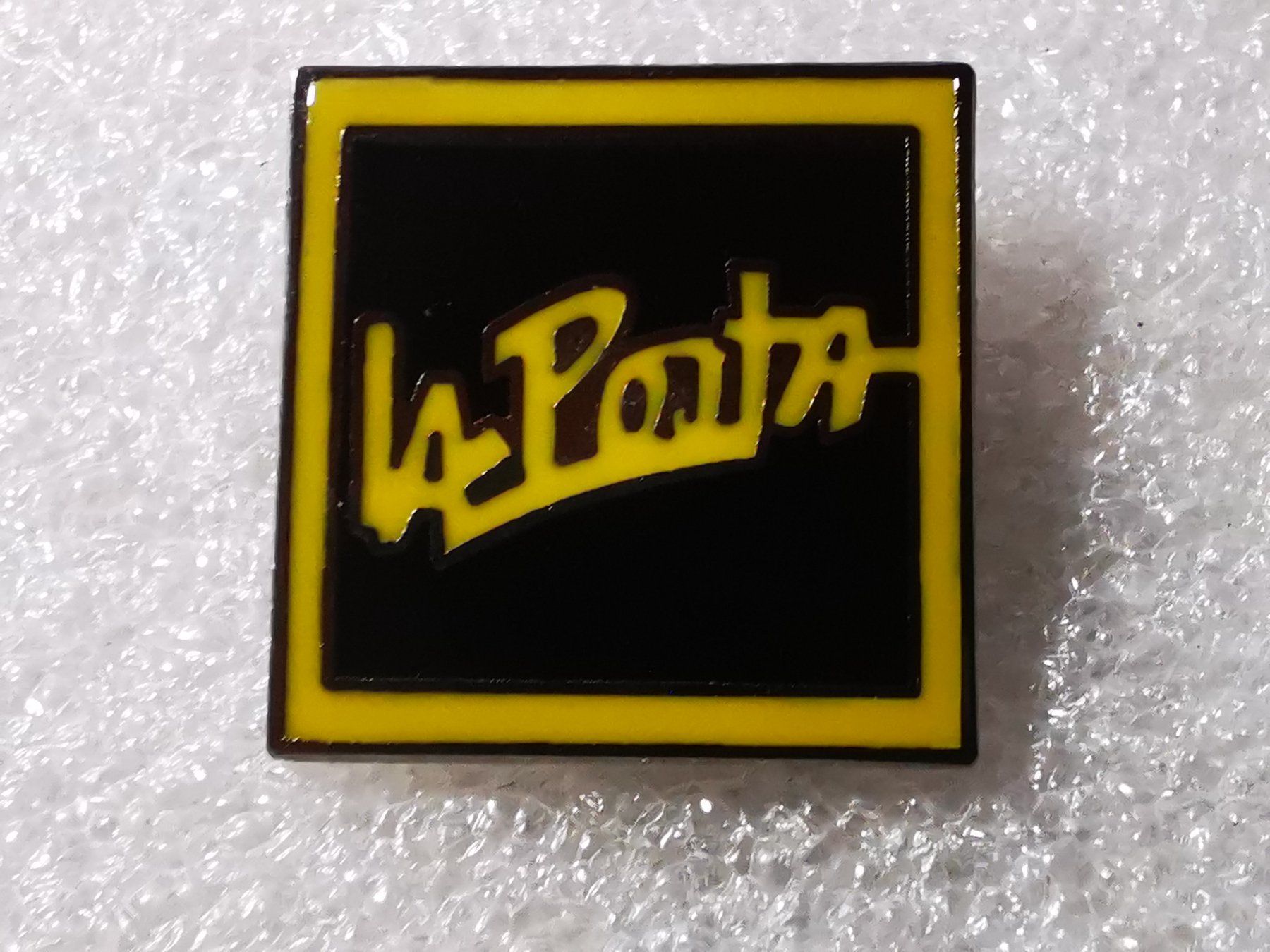 Placchette & Badge: Ansteckpin 127: PTT La Posta – Usato da Oppligen venduto da Pin-Fall-Shop