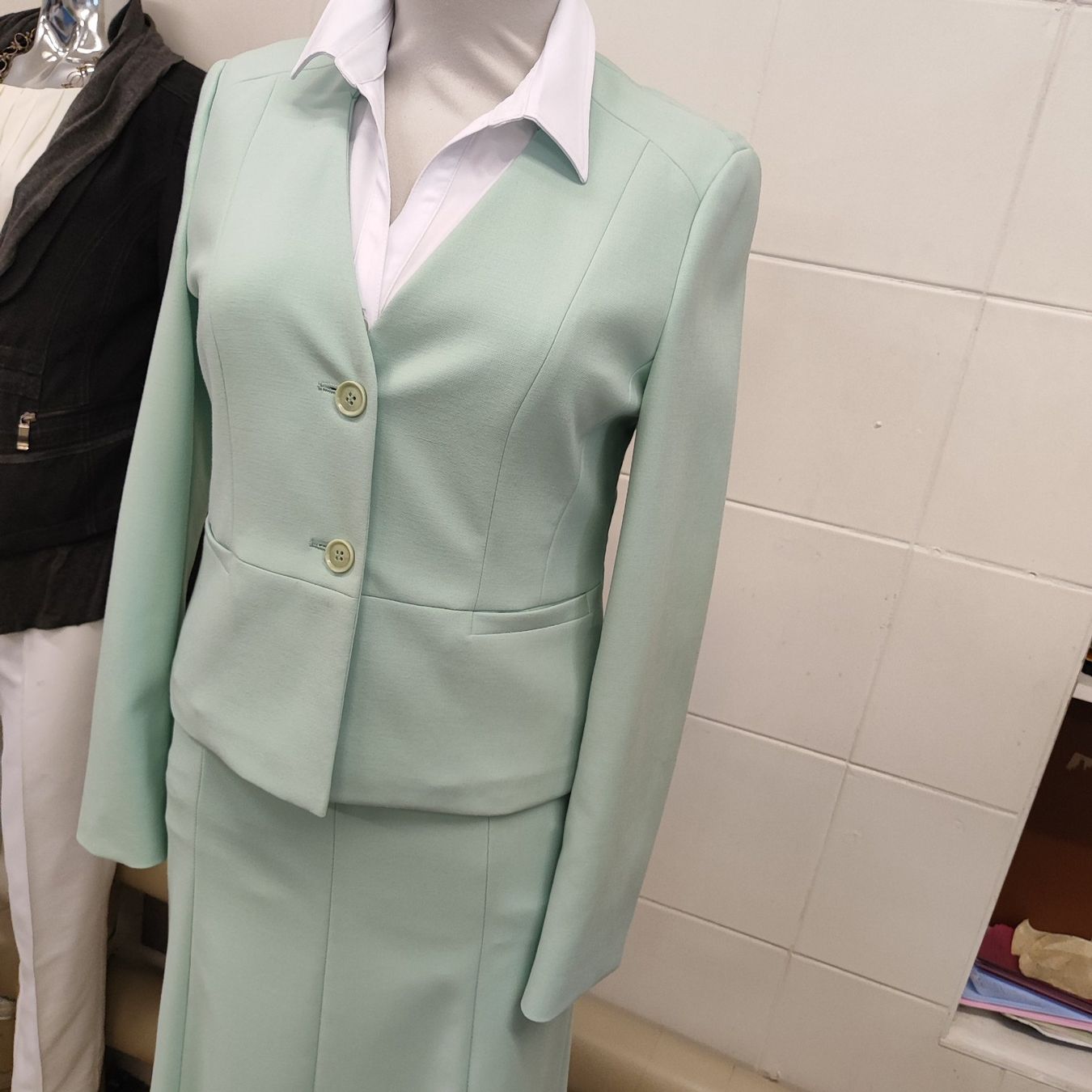Costumi: gerry Weber Kostüme GR 34 /36 – Nuovo (secondo la descrizione) da Langnau am Albis venduto da Judithsebi 7