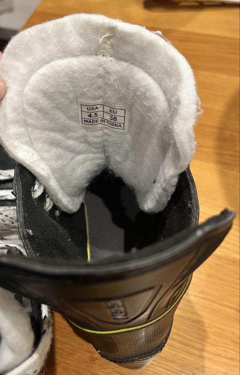 Ccm Pattini da ghiaccio: Schlittschuhe CCM – Usato da Eschen venduto da regino 2