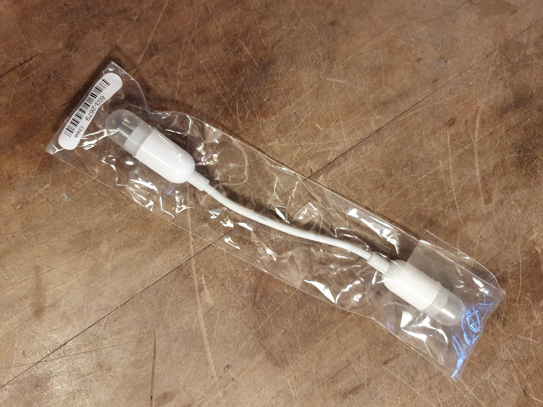 Apple Unità & Adattatore: Apple S-Video auf RCA Composite Adapter Kabel weiss – Usato da Zürich venduto da loosebone