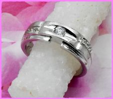 Bezaubernder Ring mit Zirkonia