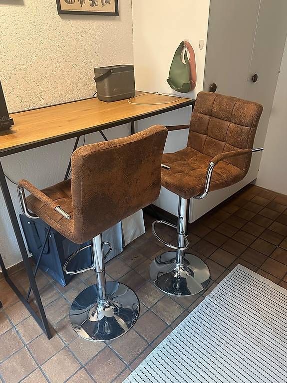 Tables: Barhocker und Bartisch – D'occasion à Bern par ilariamaria 1