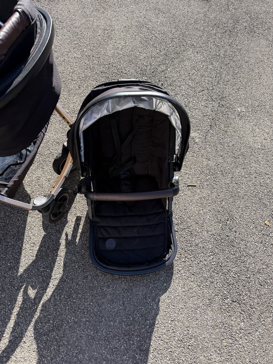 Lionelo Carrozzine: Kinderwagen lionelo – Usato da Märstetten venduto da Leusa01 3