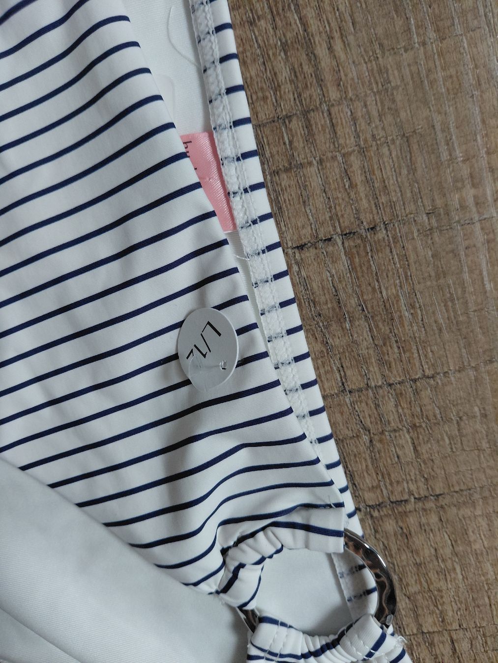 Hunkemöller Maillots de bain & Bikinis: Bikini gestreift Marke hunkemöller – Neuf avec emballage d'origine à Balsthal par Leila_Luna 3