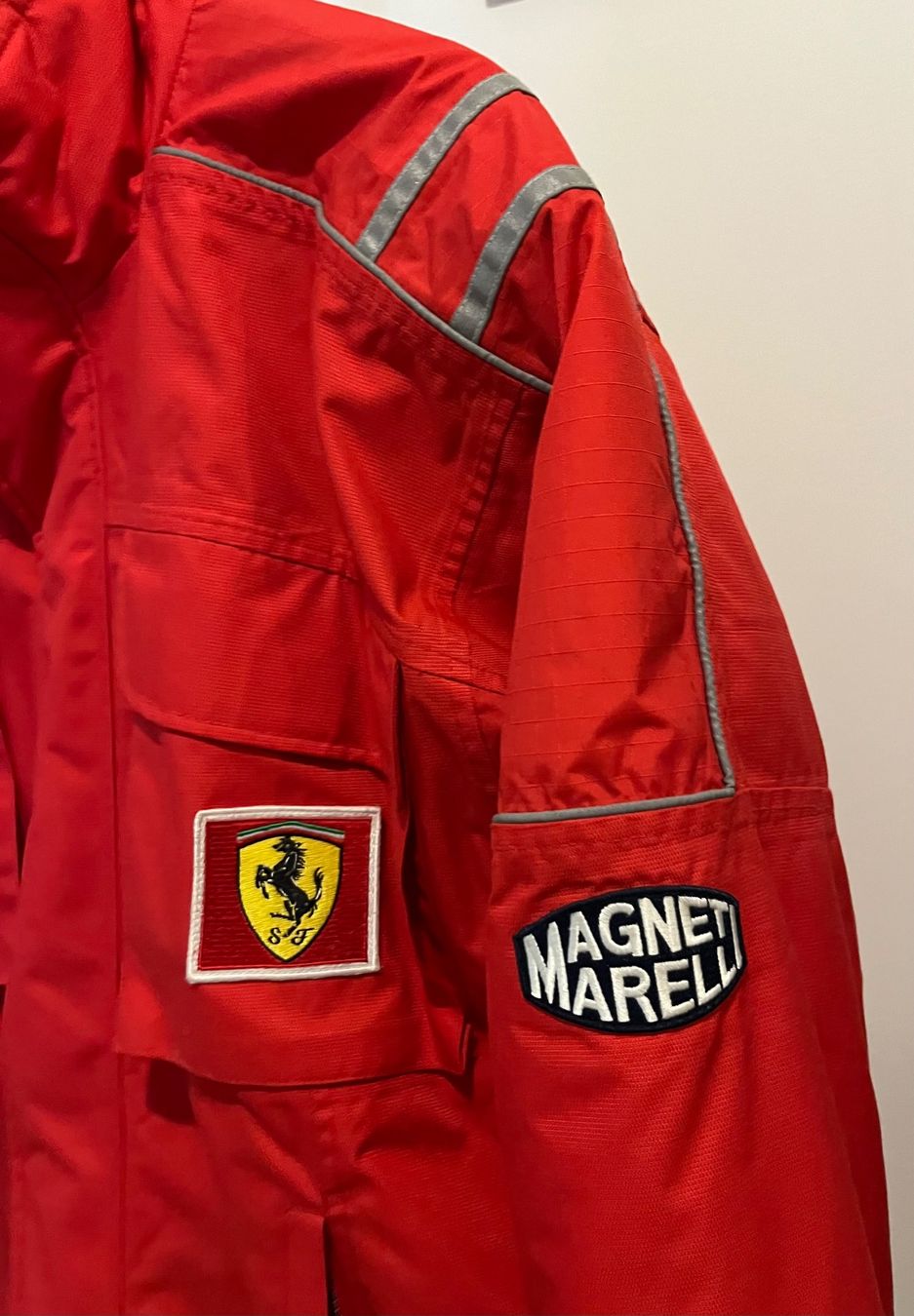 Ferrari Giacche: Ferrari Jacke - Shell Magnetti Marelli – Usato da Bern venduto da BigBeat 1