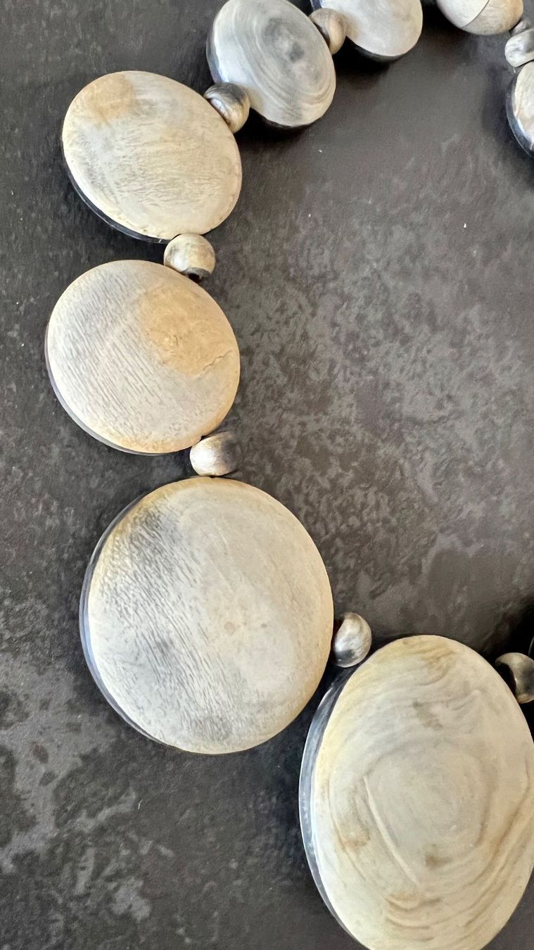 Ketten: Collier en corne Ancienne vintage – Gebraucht aus Nyon von stylevintage79 1