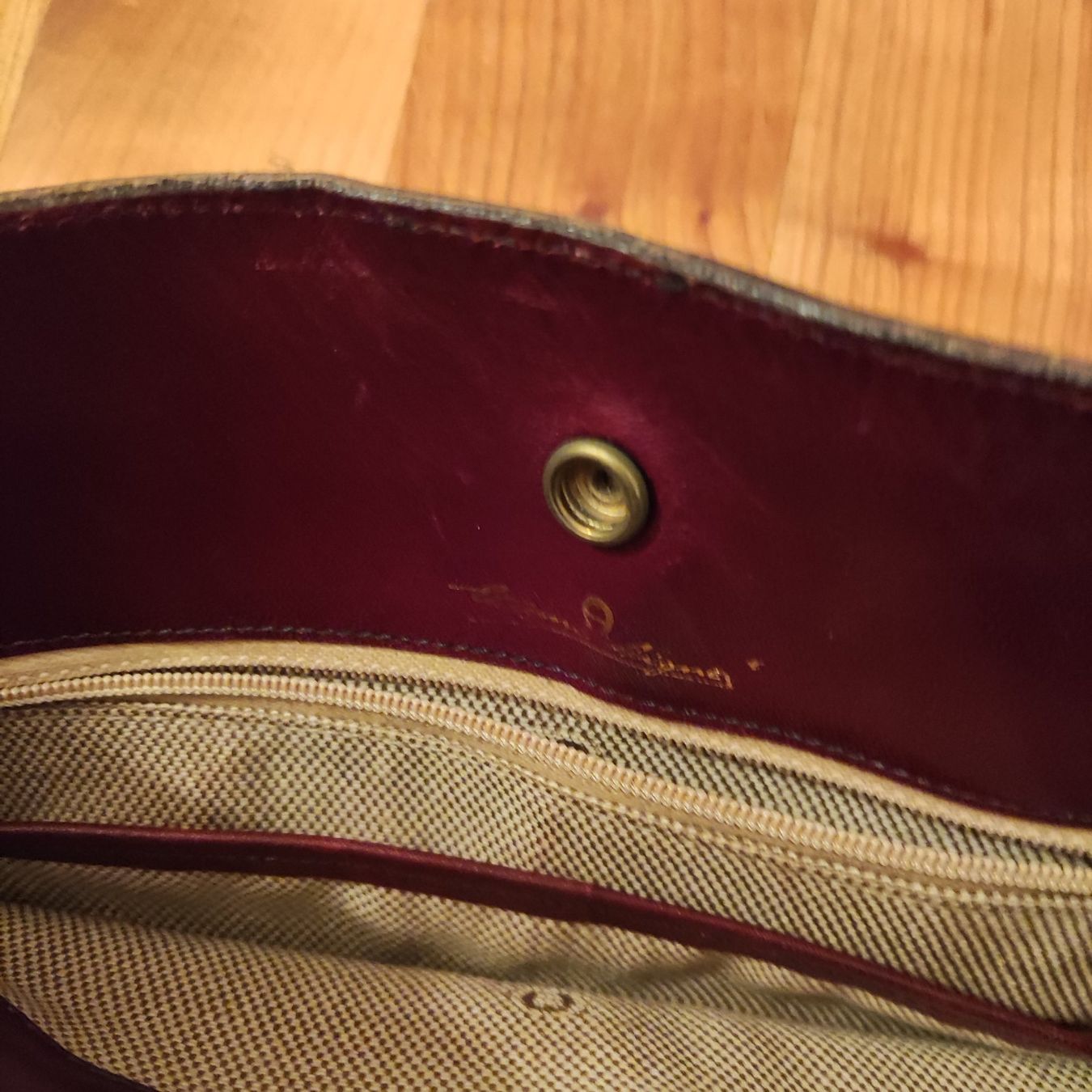 Aigner Borse da donna: Grosse Aigner Ledertasche, bordeauxrot – Usato da Solothurn venduto da Csw1 2