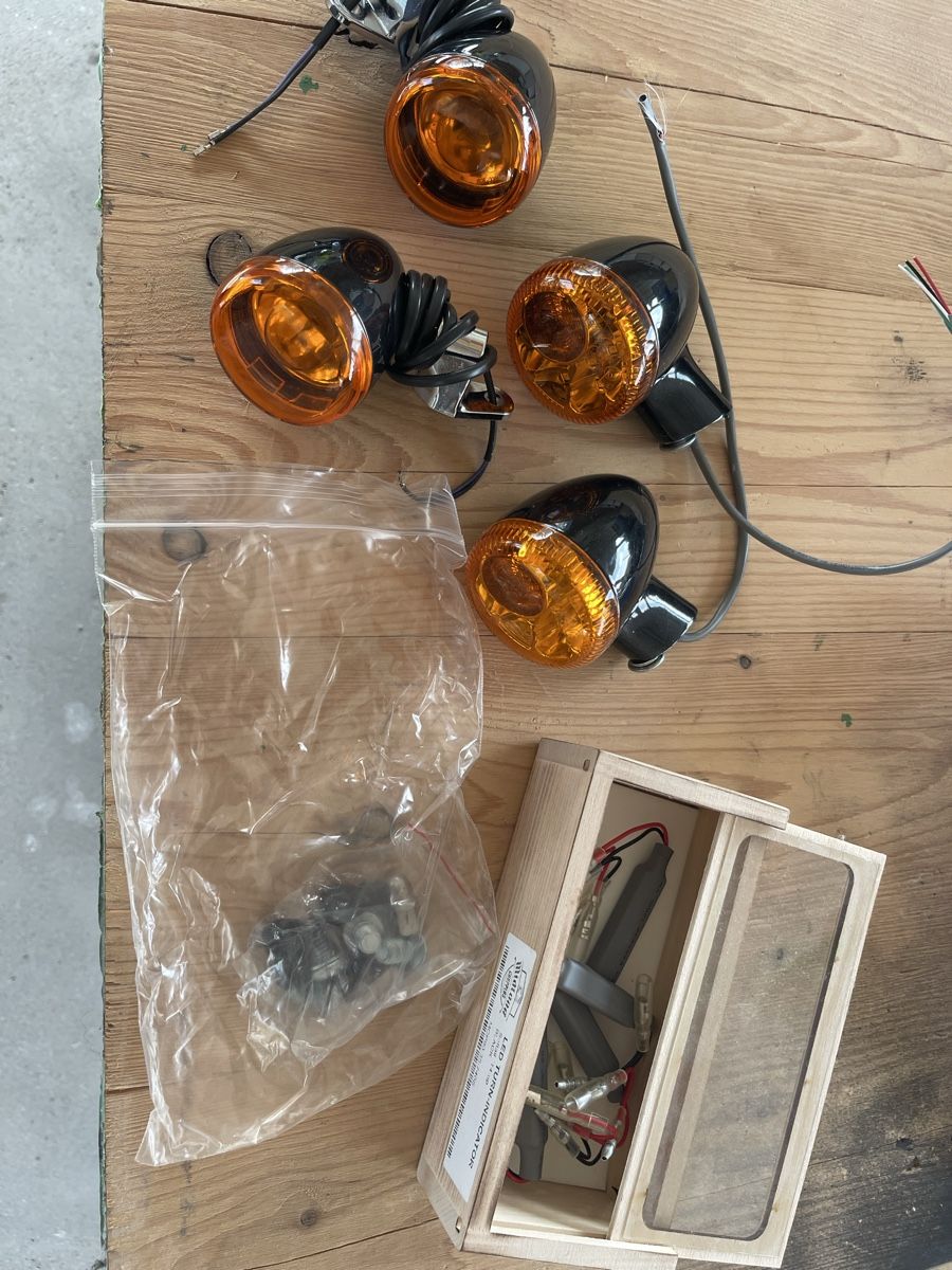 Harley-Davidson Tutti i ricambio per moto: Harley Davidson Lampen – Usato da Bottmingen venduto da ale3829 3
