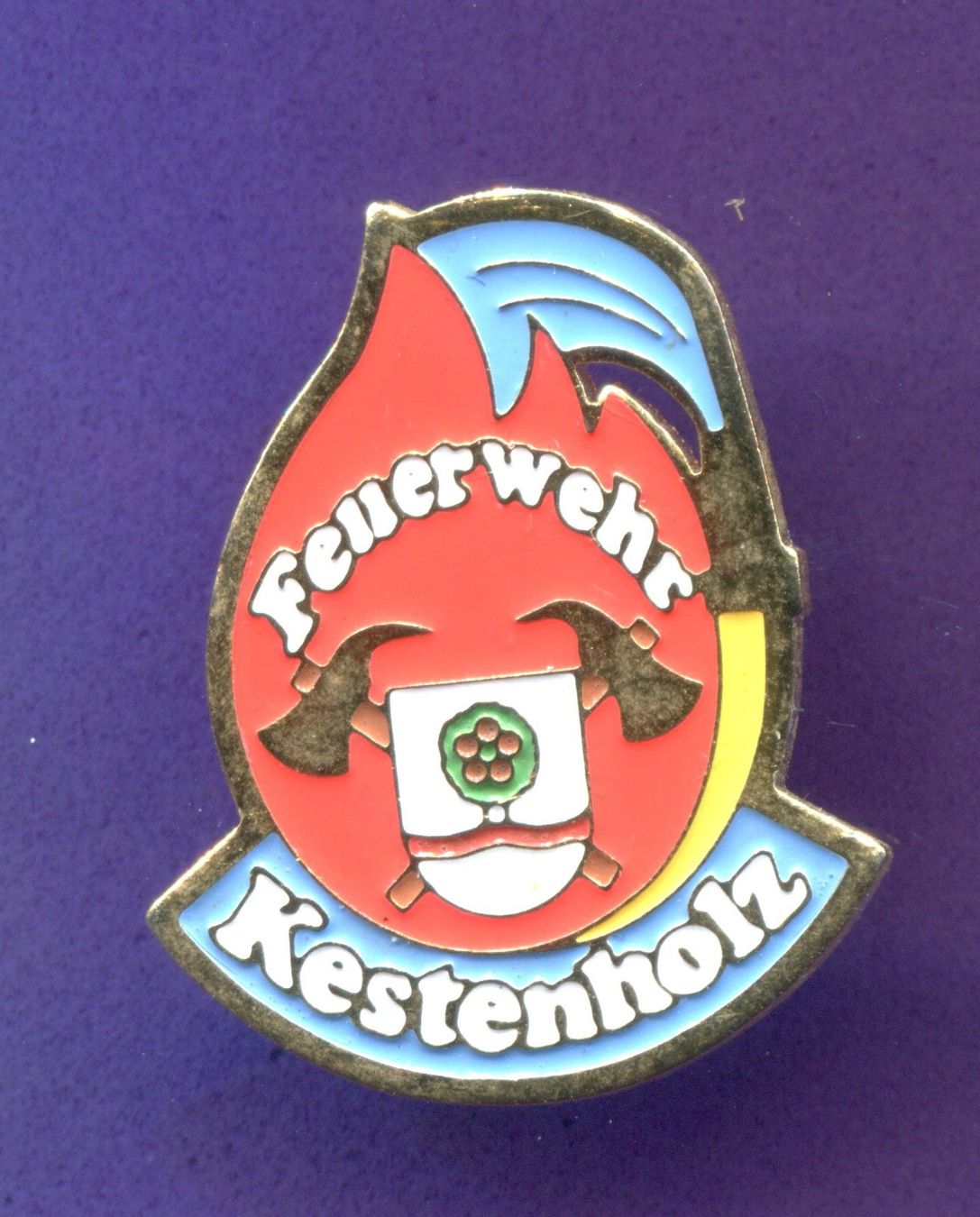 Plaketten & Abzeichen: Feuerwehr  KESTENHOLZ – Gebraucht aus Winterthur von Sammleroase