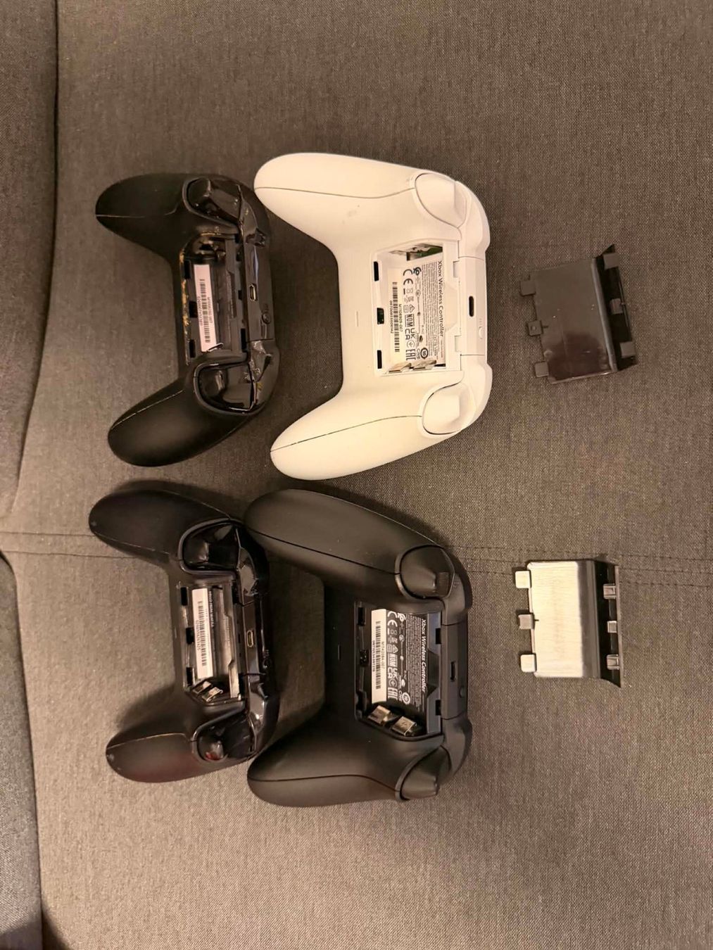 Microsoft Controller: 4x Controller Microsoft Xbox One / Series X not tested – Gebraucht aus Giubiasco von Ticinerd 1