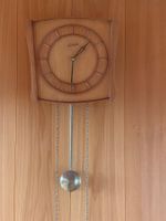 Wanduhr "Le Castel" mit Pendel