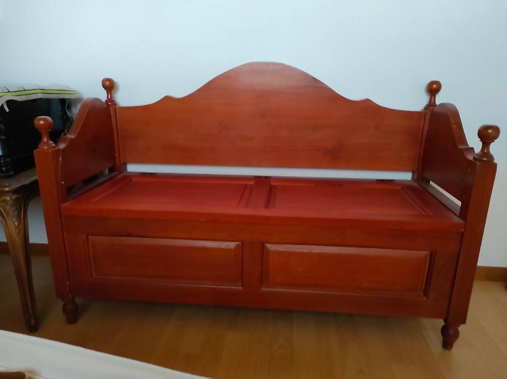 Bänke: Banc avec coffre – Gebraucht aus Montbrelloz von laz_2nsl 2