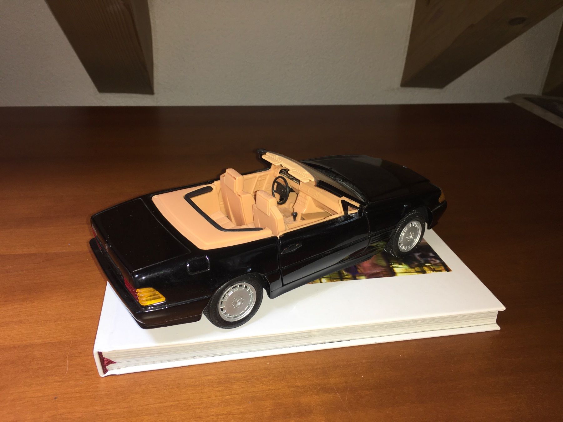 Mercedes-Benz Modellini d'auto: Mecedes - Benz 500 SL 1/18 – Usato da Wohlen AG venduto da PrivatSammlung 2