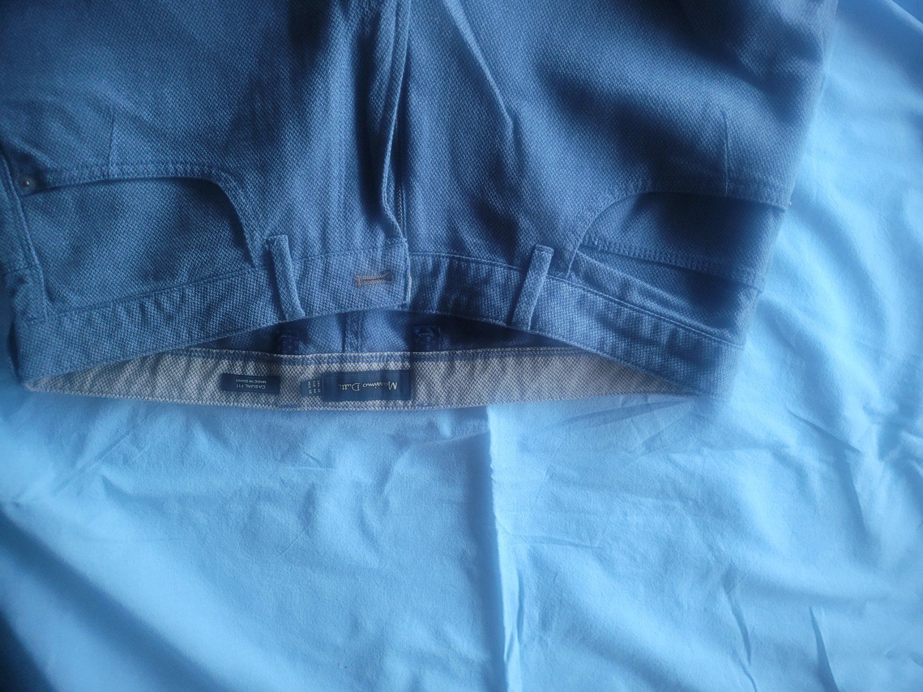 Lotti di vestiti: Marken-Kleider Bundle, getragen, verschiedene Marken – Usato da Fällanden venduto da gre_5k7w 1