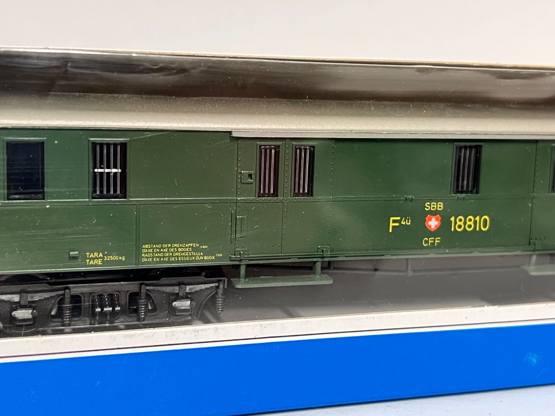 Märklin Modellini di ferrovie: Märklin 4146  H0  Schweizer Oldtimer Gepäckwagen SBB – Nuovo e nell'imballaggio originale da Geroldswil venduto da TopTrain54 1
