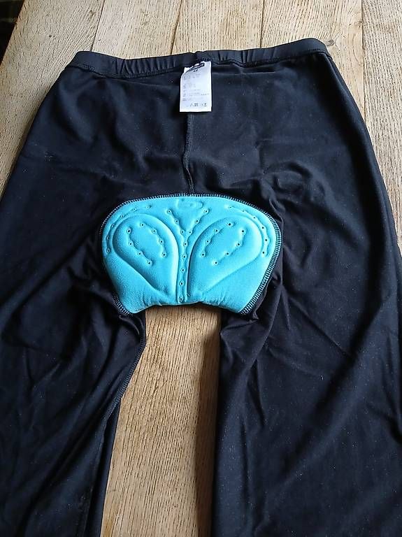 Pantaloni: Gut erhaltene 7/8 Velohose – Usato da Arlesheim venduto da edmss 3