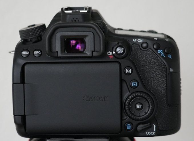 Canon Fotocamera: Canon EOS 80 D Kit – Usato da Aristau venduto da Gola 1
