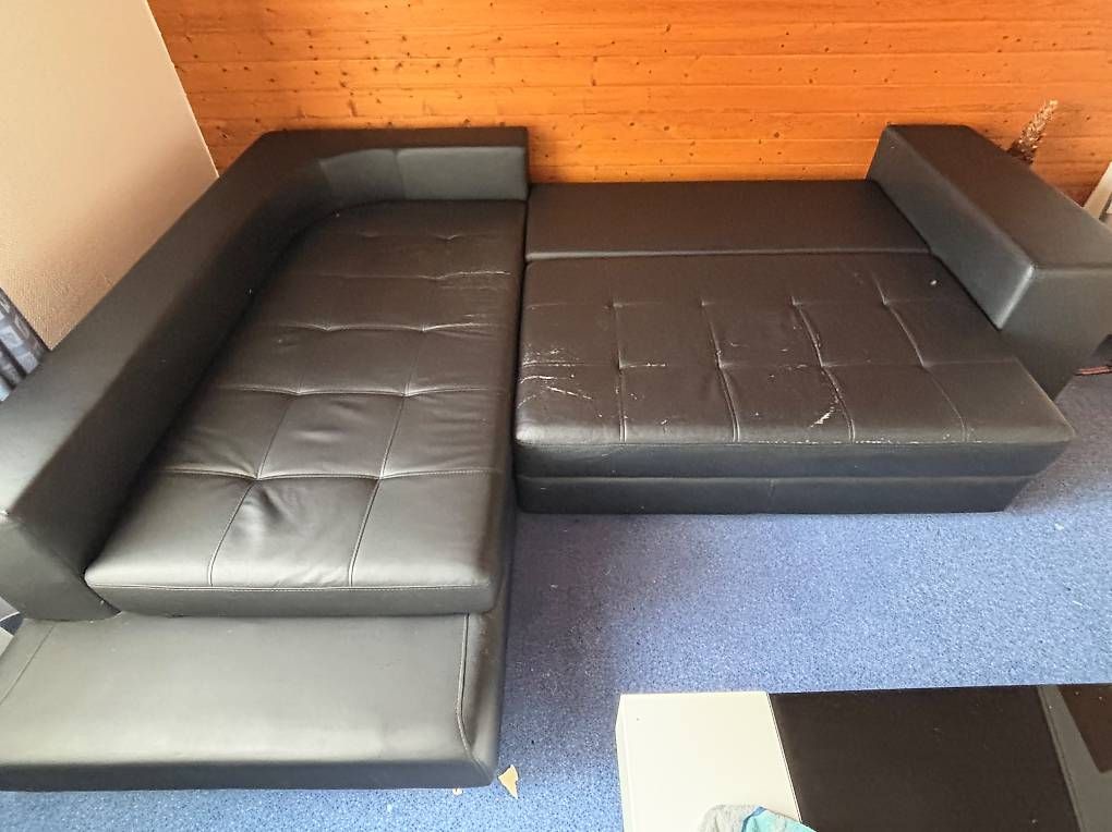 Divani: Grosses Sofa mit Bettfunktion – Usato da Schönenberg TG venduto da san_8qw6 2