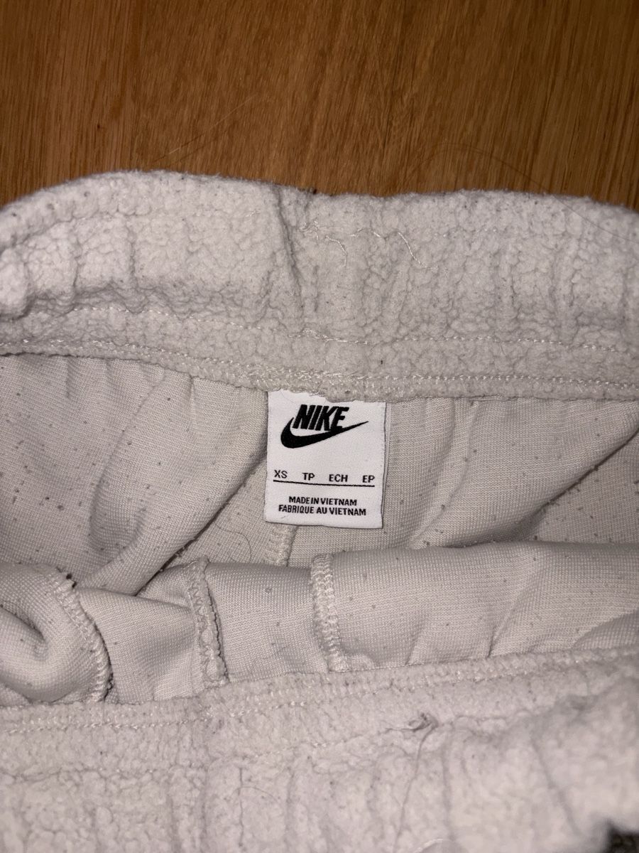 Nike Lots de vêtements: Nike Trainer Set – Neuf (Voir description) à Spiez par deborahsarahhh 4