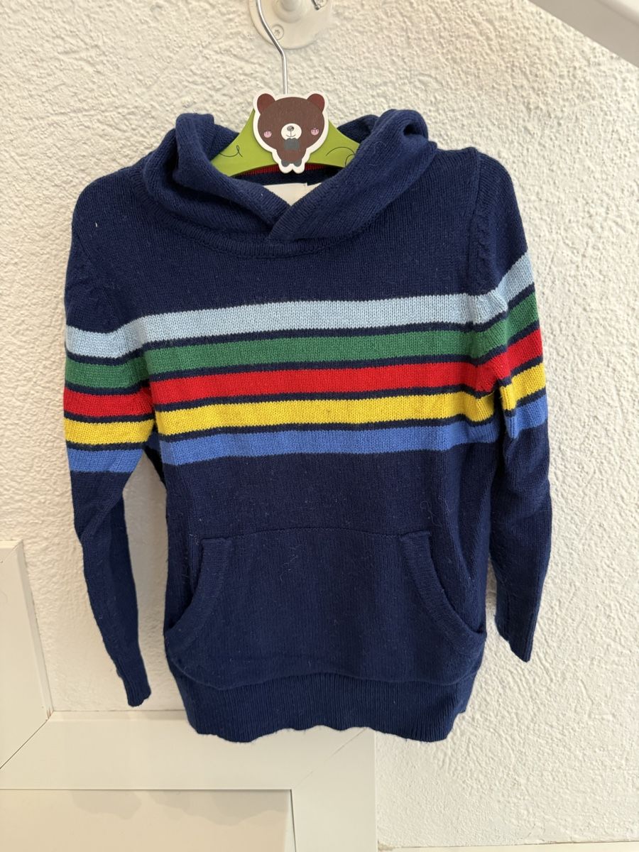 Mini Boden Pullover & Sweatshirts: Strick-Pullover mit Kapuze Grösse 104 cm – Gebraucht aus Ebikon von InesUndElf