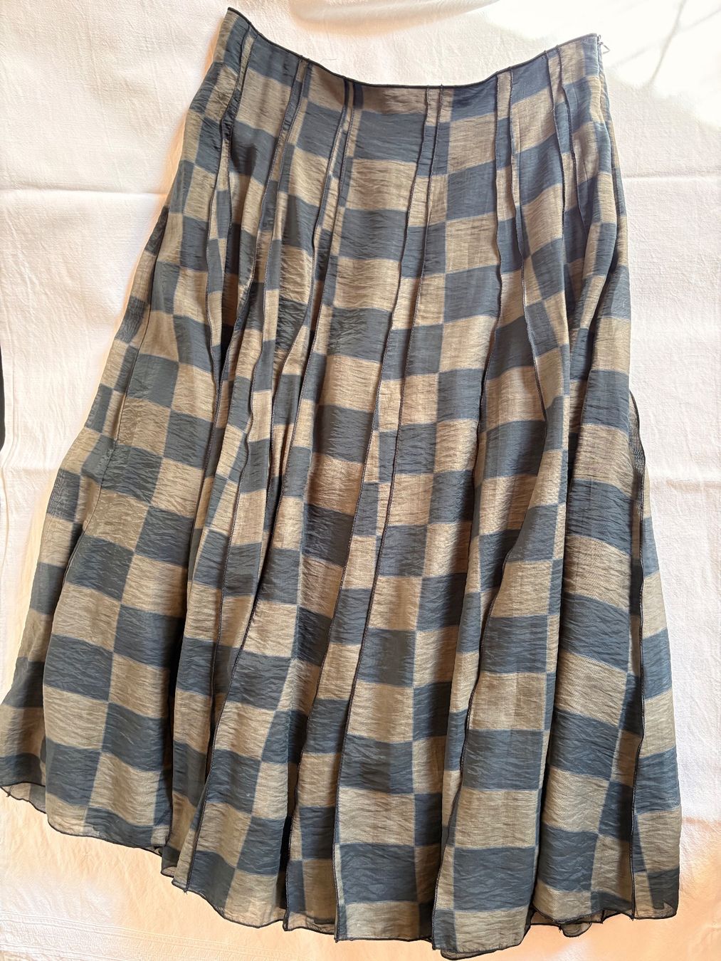 Massimo Dutti Jupes: Massimo Dutti Midirock Gr 40 – Neuf (Voir description) à Uerkheim par ruthb2112
