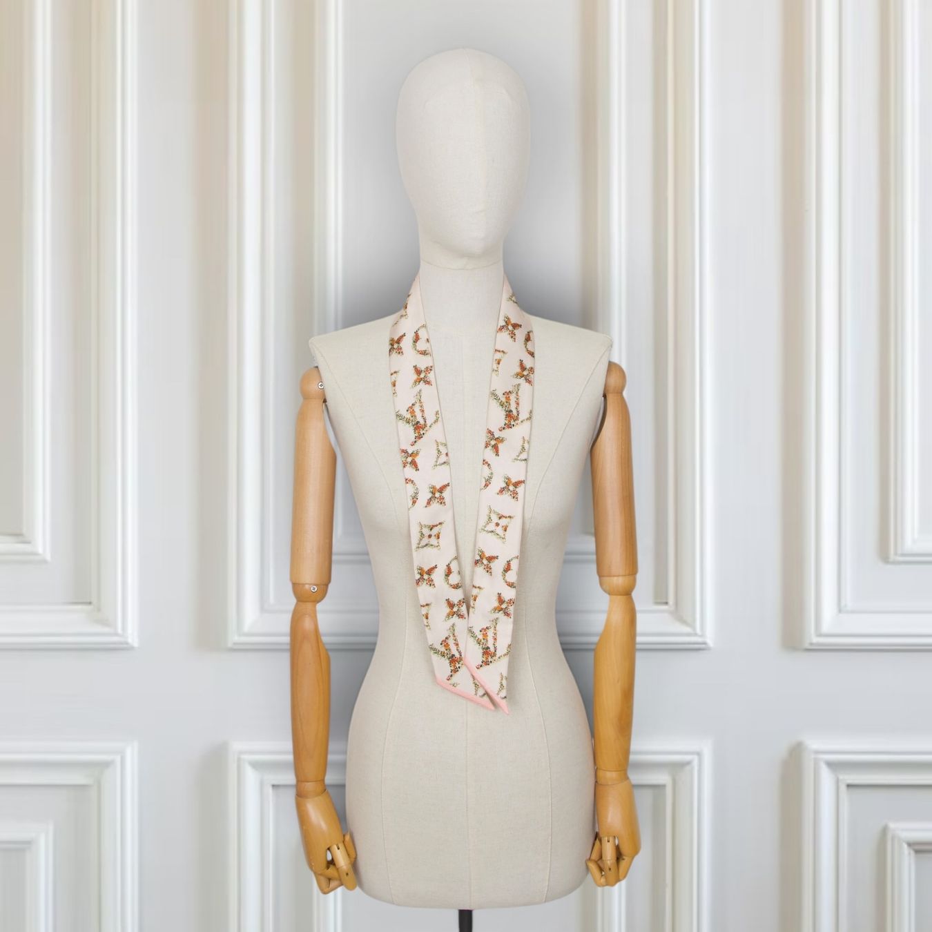 Louis Vuitton Foulard & Sciarpe: Louis Vuitton Monogram Flowers BB Bandeau – Usato da Binningen venduto da Designerlabels 1