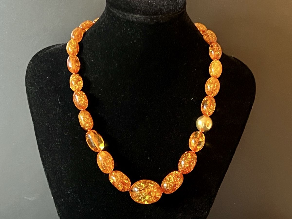 Ketten: Baltic Amber Necklace - Gold Plated Silver – Neu und originalverpackt aus Rüschlikon von ThereseJewelryDesign 4