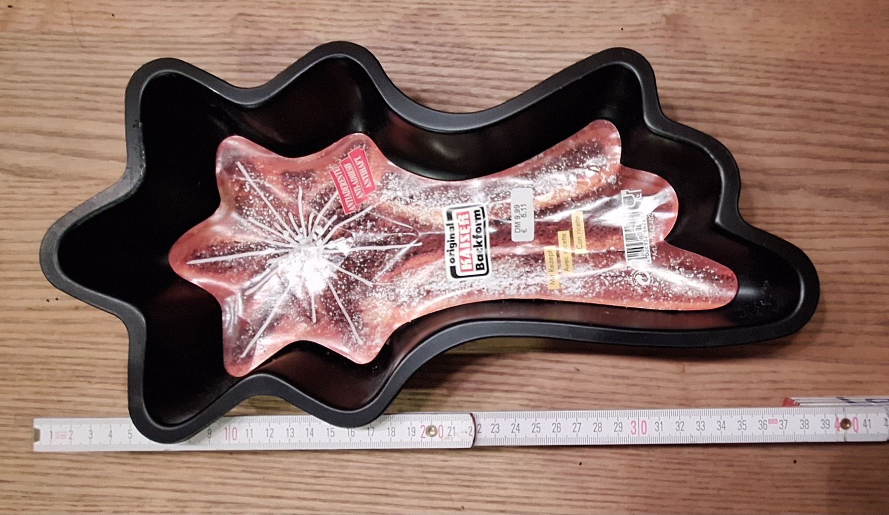 Teglie da forno: 3 Backformen, Kuchenform, Blume, Stern, Cake – Usato da Adlikon b. Andelfingen venduto da Kraemse 1
