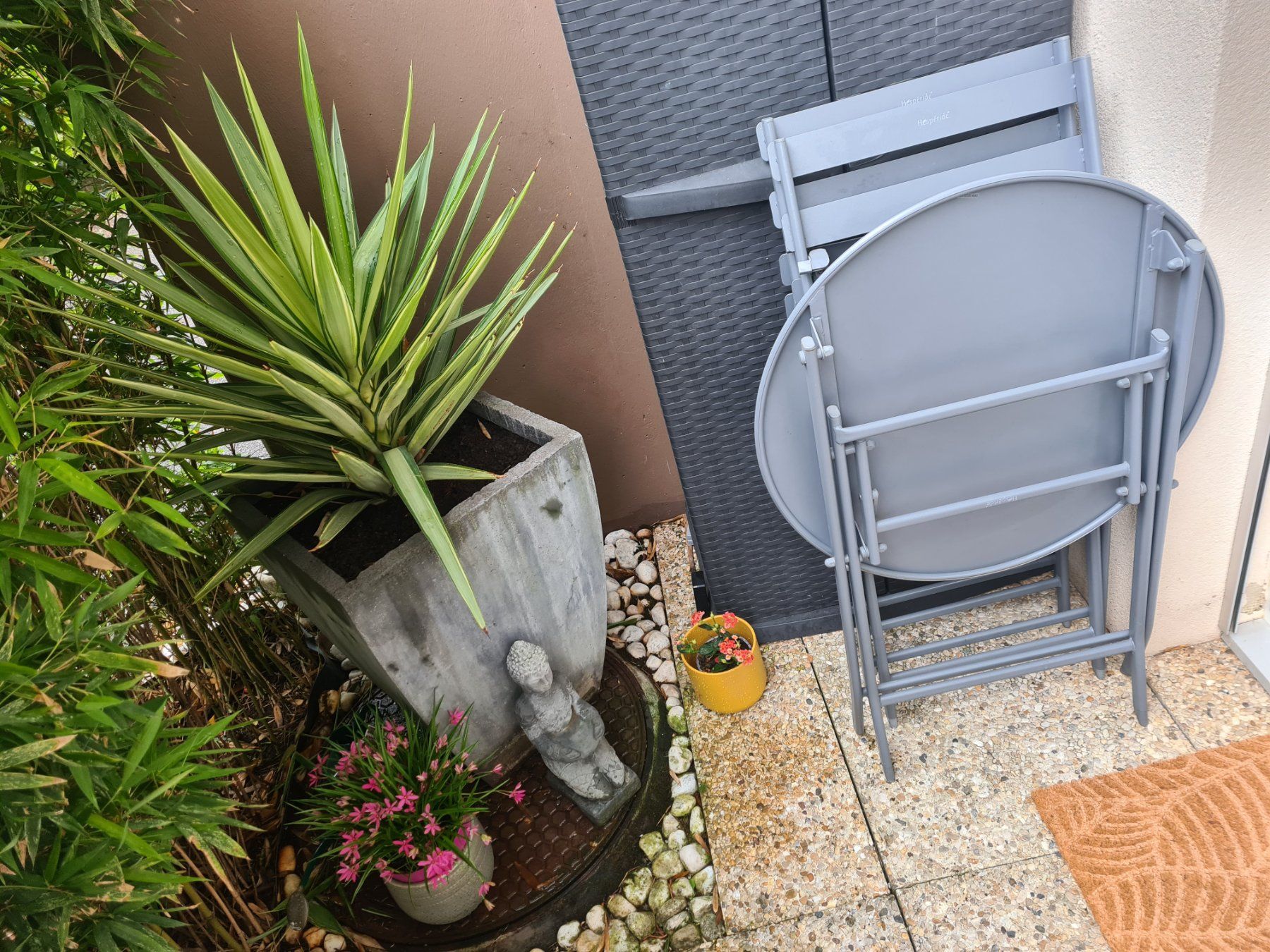 Set di tavolo e panche: (ENSEMBLE/QUALITÉ) "Hespéride" Table+2 chaises+2 coussins – Usato da Etoy venduto da MyStyleMyMode 2